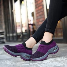 Load image into Gallery viewer, Casual Women's Lightweight Women's Platform Sneakers