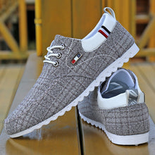 Load image into Gallery viewer, Fall men's shoes, boys shoes, peas shoes, old Beijing cloth shoes