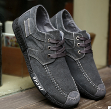 Load image into Gallery viewer, Old Beijing Cloth Shoes Leisure Men&#39;s Canvas Soft Sole Shoes
