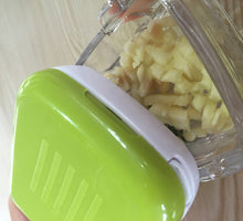 Load image into Gallery viewer, Stainless Steel Garlic Cutter Multifunctional Kitchen Tool
