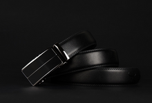 Load image into Gallery viewer, Male pin buckle belt
