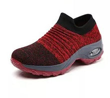 Load image into Gallery viewer, Dancing Soft Bottom Flying Woven Rocking Shoes
