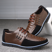 Load image into Gallery viewer, Men&#39;s Leather Shoes Korean Casual Leather Shoes First Layer Cowhide Three-color Lace Round Head Hollow Dress Youth Shoes
