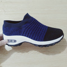 Load image into Gallery viewer, Dancing Soft Bottom Flying Woven Rocking Shoes
