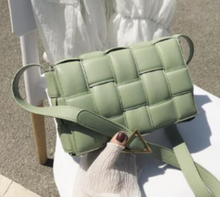 Load image into Gallery viewer, Woven soft top chain pack with versatile cross shoulder
