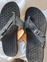 Load image into Gallery viewer, New Style Sandals And Slippers Women Summer New Style Flat Casual Flip Flops
