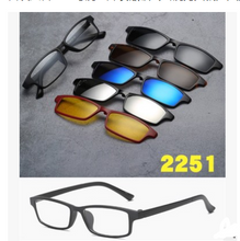 Load image into Gallery viewer, Liuhe one daughter mirror five piece magnetic suction sleeve mirror, male and female polarized sunglasses, sunglasses, glasses bags.
