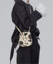 Load image into Gallery viewer, Cute Cow Clip Portable Messenger Female Bag
