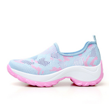 Load image into Gallery viewer, Dancing Soft Bottom Flying Woven Rocking Shoes
