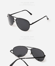 Load image into Gallery viewer, Metal frame polarized glasses
