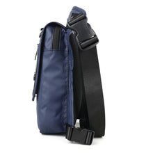 Load image into Gallery viewer, Flow leg bag fashion chest bag multi-function pocket waterproof nylon material lightweight men&#39;s diagonal package

