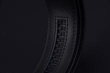 Load image into Gallery viewer, Male pin buckle belt
