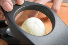 Load image into Gallery viewer, Double-head plastic two-in-one egg slicer
