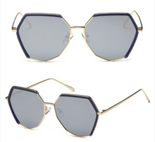 Load image into Gallery viewer, Individual Metal TR Mixed Polarizing Sunglasses Male Irregular Trend Toad Mirror Female New Frame

