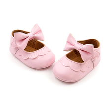Load image into Gallery viewer, Citgeett 0-18M Baby Infant Girls Flat Shoes Bow Knot Solid First Walker Soft Sole Newborn Infant Toddler Girls Princess Shoes
