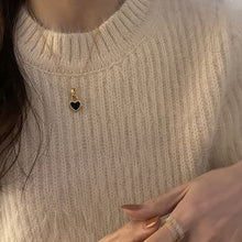 Load image into Gallery viewer, Vintage Double Sided Heart Pendant Necklace For Women Girl Clavicle Chain Choker New Fashion Trendy Jewelry Gift Party
