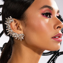 Load image into Gallery viewer, Luxury Ear Clips Earrings No Piercing for Women Crystal Jewelry One-pieces Fashion Trend Rhinestone Aesthetic Ear Cuff
