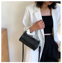 Load image into Gallery viewer, Versatile One Shoulder Cylinder Messenger Bag
