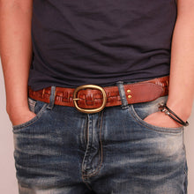 Load image into Gallery viewer, The First Layer Of Pure Cowhide Woven Men&#39;s Leather Belt With Copper Buckle
